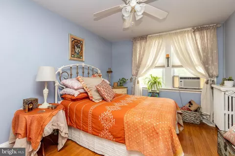 Bedroom - 3613 Yolando Rd, Baltimore, MD 21218 photo 3 of 5