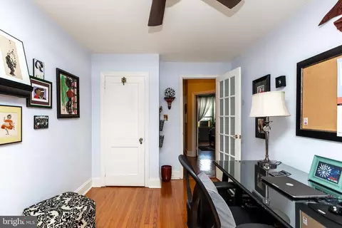 Entry Way - 3613 Yolando Rd, Baltimore, MD 21218 photo 4 of 5