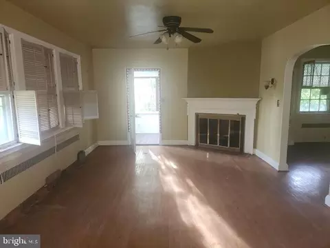 Living - 3316 Dorchester Rd, Baltimore, MD 21215 photo 1 of 6