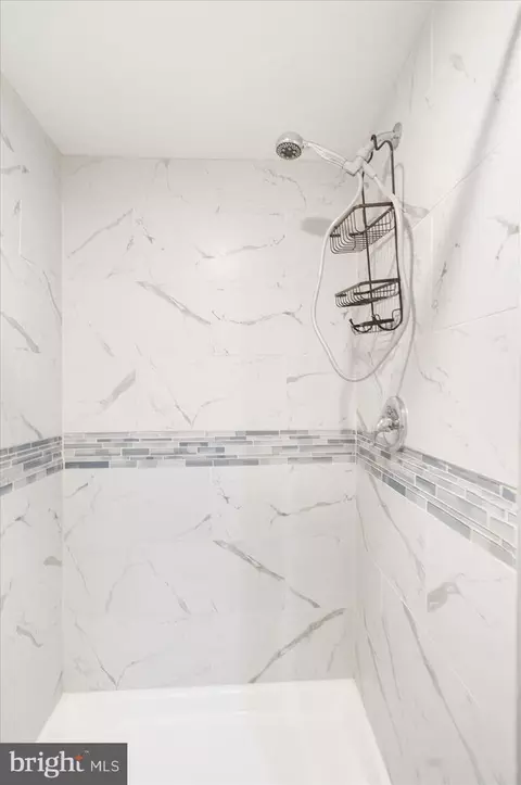 842 N Augusta Ave, Baltimore, MD 21229 photo 18
