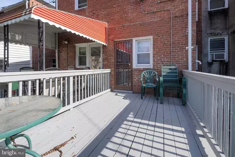 Exterior - 4000 Colborne Rd, Baltimore, MD 21229 photo 2 of 4