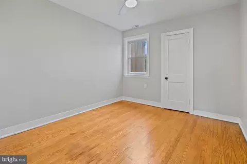 Bedroom - 4000 Colborne Rd, Baltimore, MD 21229 photo 6 of 8