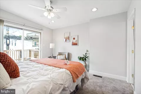 Bedroom - 1707 Byrd St, Baltimore, MD 21230 photo 2 of 5