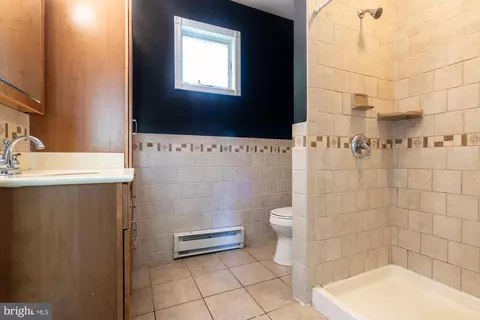 Bath - 320 Rossiter Ave, Baltimore, MD 21212 photo 2 of 6