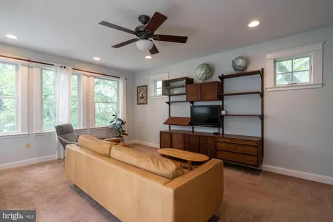 Living - 320 Rossiter Ave, Baltimore, MD 21212 photo 5 of 6
