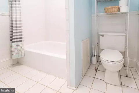 Bath - 320 Rossiter Ave, Baltimore, MD 21212 photo 5 of 6