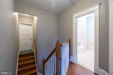 Entry Way - 320 Rossiter Ave, Baltimore, MD 21212 photo 13 of 18