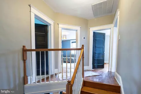 Entry Way - 320 Rossiter Ave, Baltimore, MD 21212 photo 16 of 18