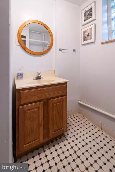 Bath - 320 Rossiter Ave, Baltimore, MD 21212 photo 6 of 6