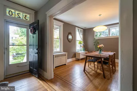 Entry Way - 320 Rossiter Ave, Baltimore, MD 21212 photo 1 of 18
