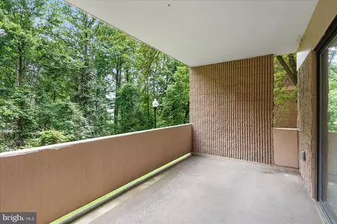 Exterior - 2901 Fallstaff Rd #204, Baltimore, MD 21209 photo 1 of 2
