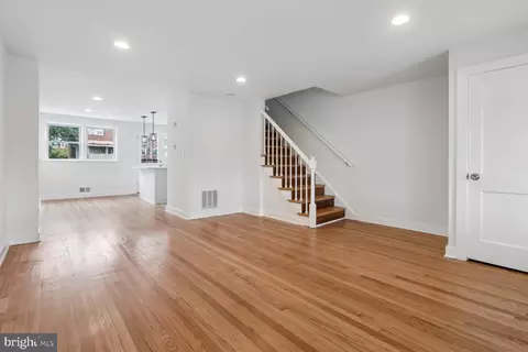 Living - 3840 Sinclair Ln, Baltimore, MD 21213 photo 2 of 2
