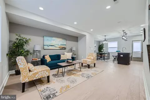 Living - 5222 Ready Ave, Baltimore, MD 21212 photo 1 of 2