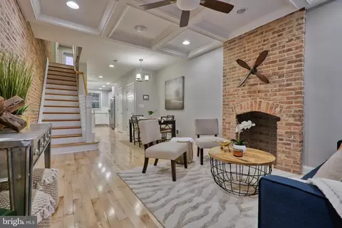 Entry Way - 3219 Fleet St, Baltimore, MD 21224 photo 2 of 7