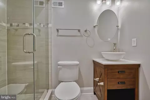 Bath - 3219 Fleet St, Baltimore, MD 21224 photo 1 of 8