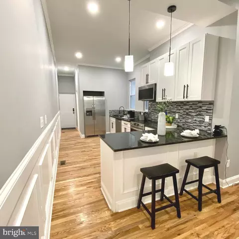 Entry Way - 313 E 22nd St, Baltimore, MD 21218 photo 4 of 11