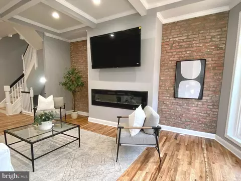 Living - 313 E 22nd St, Baltimore, MD 21218 photo 4 of 7