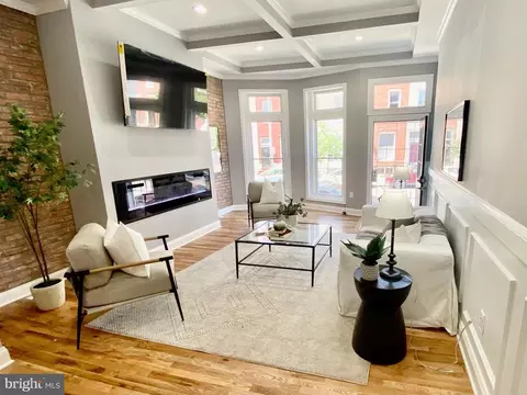 313 E 22nd St, Baltimore, MD 21218