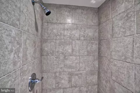 Bath - 4028 Echodale Ave, Baltimore, MD 21206 photo 6 of 6