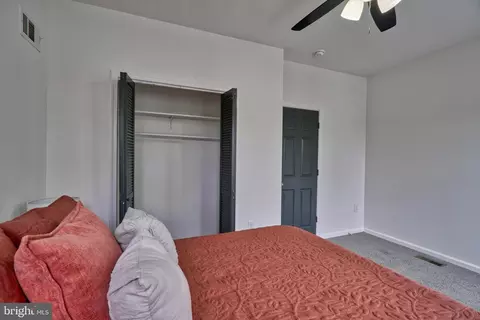 Bedroom - 4028 Echodale Ave, Baltimore, MD 21206 photo 3 of 4