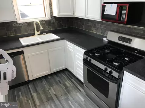 Kitchen - 4602 Elsrode Ave, Baltimore, MD 21214 photo 1 of 8