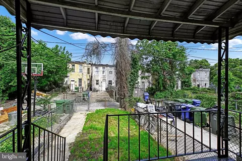 Exterior - 1815 Appleton St, Baltimore, MD 21217 photo 4 of 6