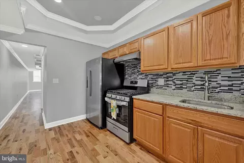 Entry Way - 1815 Appleton St, Baltimore, MD 21217 photo 7 of 14
