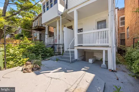 Exterior - 1624 Appleton St, Baltimore, MD 21217 photo 3 of 4