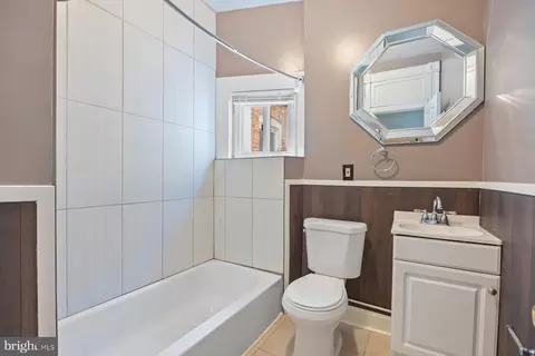 Bath - 1624 Appleton St, Baltimore, MD 21217 photo 1 of 1