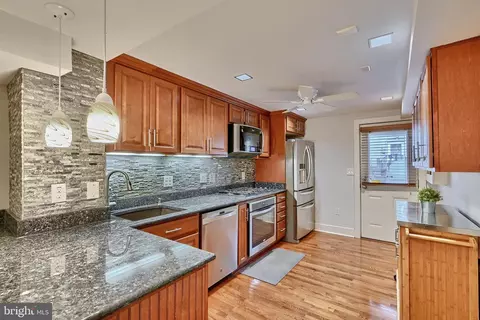 907 Binney St, Baltimore, MD 21224 photo 11