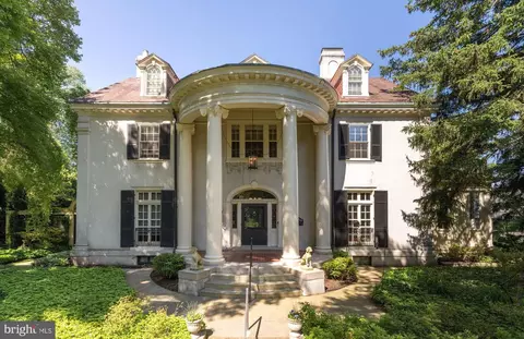 210 Goodwood Gdns, Baltimore, MD 21210