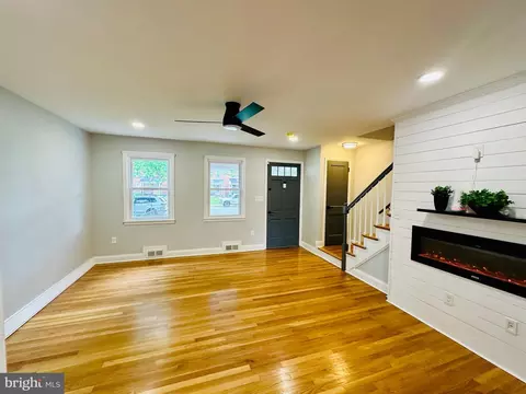 Living - 1220 Meridene Dr, Baltimore, MD 21239 photo 5 of 7