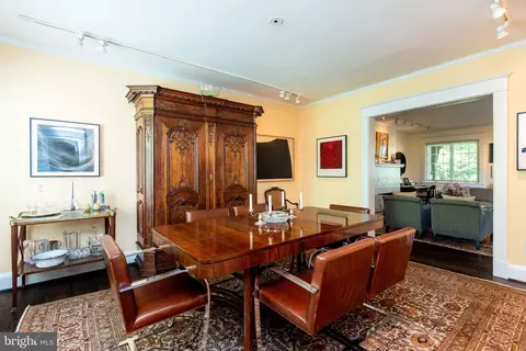 Dining - 4419 Wickford Rd, Baltimore, MD 21210 photo 1 of 4