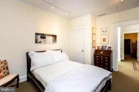 Bedroom - 4419 Wickford Rd, Baltimore, MD 21210 photo 4 of 6