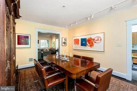 Dining - 4419 Wickford Rd, Baltimore, MD 21210 photo 2 of 4