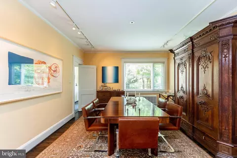 Dining - 4419 Wickford Rd, Baltimore, MD 21210 photo 3 of 4