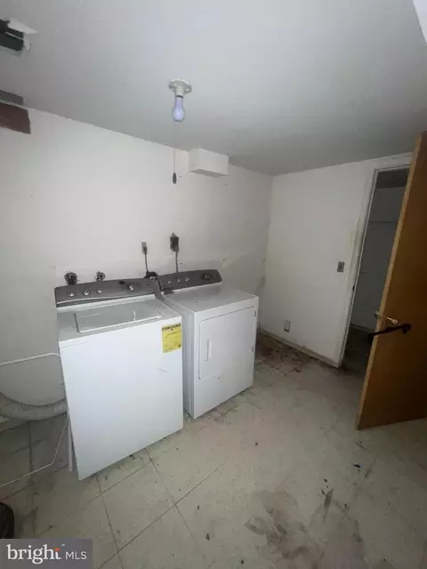 2472 Etting St, Baltimore, MD 21217 photo 13