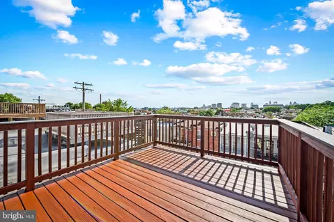 Exterior - 522 S Streeper St, Baltimore, MD 21224 photo 4 of 6
