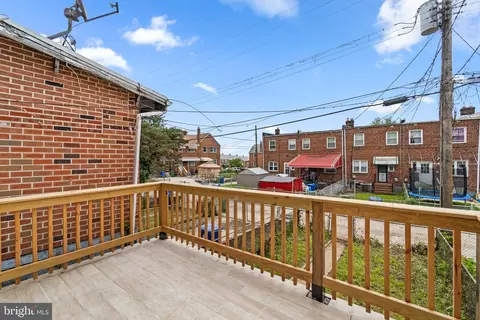 Exterior - 4107 Glenhunt Rd, Baltimore, MD 21229 photo 3 of 7