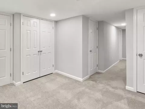 Entry Way - 4107 Glenhunt Rd, Baltimore, MD 21229 photo 14 of 14