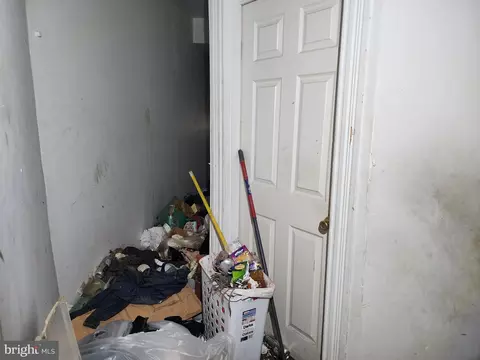 Entry Way - 1916 W North Ave, Baltimore, MD 21217 photo 5 of 6