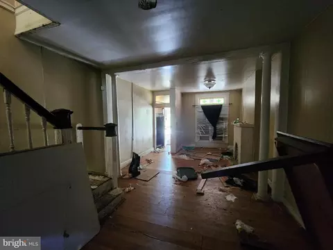 Entry Way - 2531 E Biddle St, Baltimore, MD 21213 photo 5 of 6