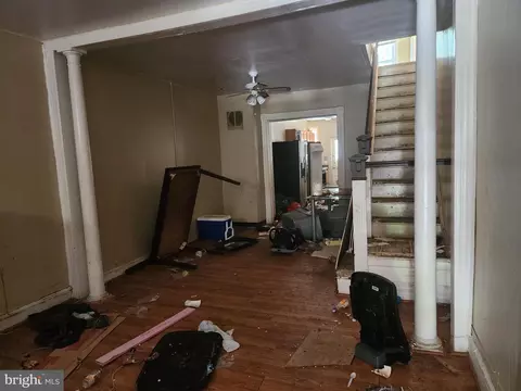 Entry Way - 2531 E Biddle St, Baltimore, MD 21213 photo 2 of 6