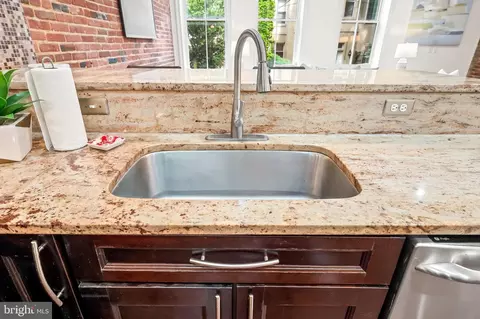 1115 Hunter St, Baltimore, MD 21202 photo 13