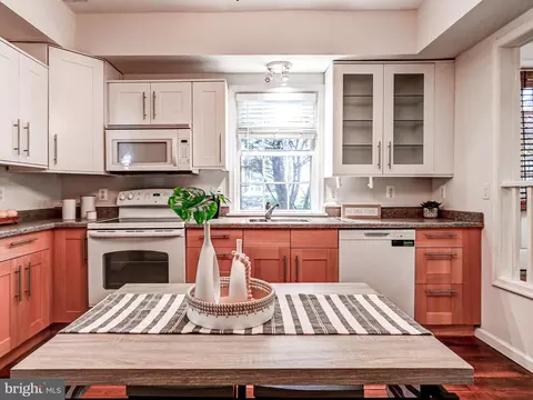 1337 Clipper Heights Ave, Baltimore, MD 21211 photo 8