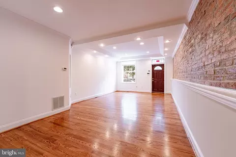 Living - 1747 E Pratt St E, Baltimore, MD 21231 photo 4 of 6