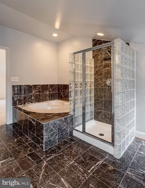 Bath - 1747 E Pratt St E, Baltimore, MD 21231 photo 2 of 3