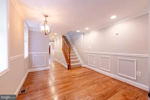 Entry Way - 1747 E Pratt St E, Baltimore, MD 21231 photo 1 of 2