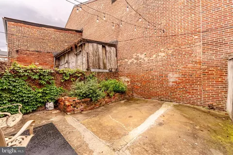 Exterior - 1747 E Pratt St E, Baltimore, MD 21231 photo 1 of 5