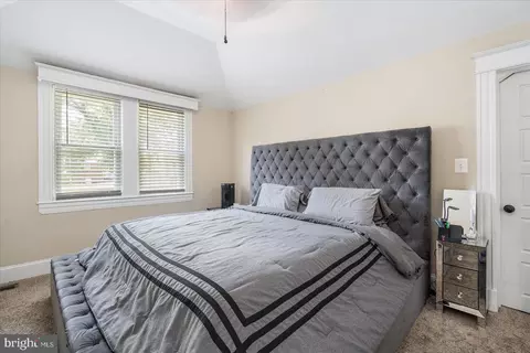 Bedroom - 4419 Raspe Ave, Baltimore, MD 21206 photo 3 of 6